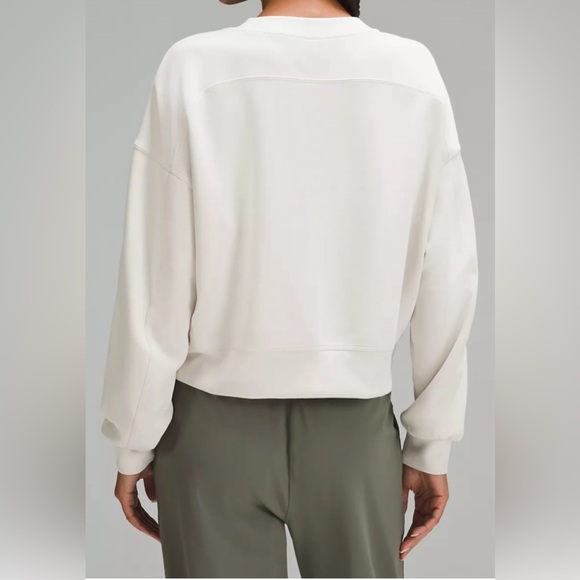 NWOT Lululemon Perfectly Oversized Cropped Crew *Softstreme - Picture 3 of 9